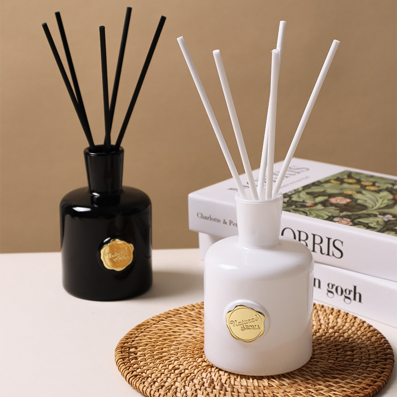 Home Fragrance Use - Ensemble d'aromathérapie avec diffuseur de roseaux